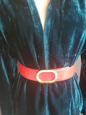 Vtg Motion East Wide Red Leather   Belt with Gold Oval Buckle